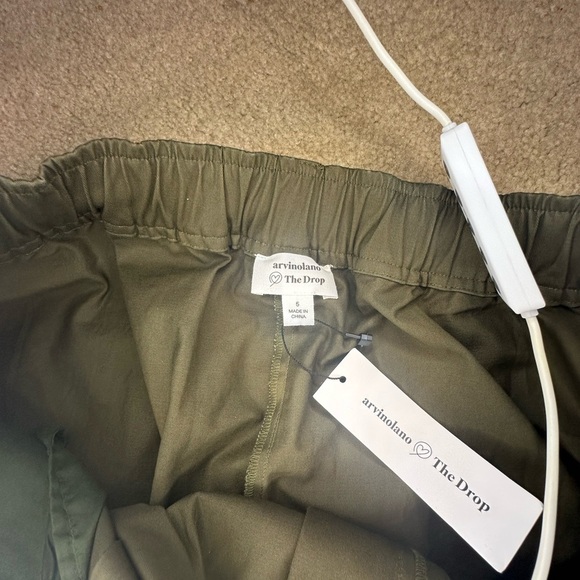 Arvinolano The Drop/ Women Size 5 - Olive Pleated Pants - Picture 5 of 5